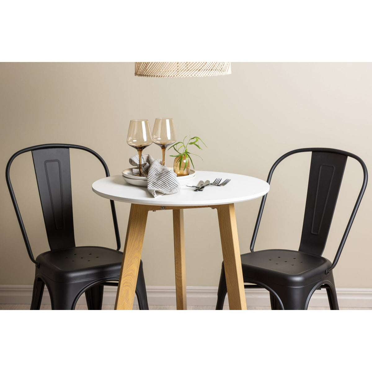 Leonora, Tempe Rund matgrupp Svart, Vit, ⌀65