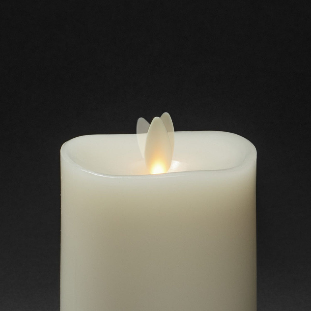 Vaxljus gräddvitt varmvit LED timer 5h 2xAA Dekorationsljus El 7,6x14 cm