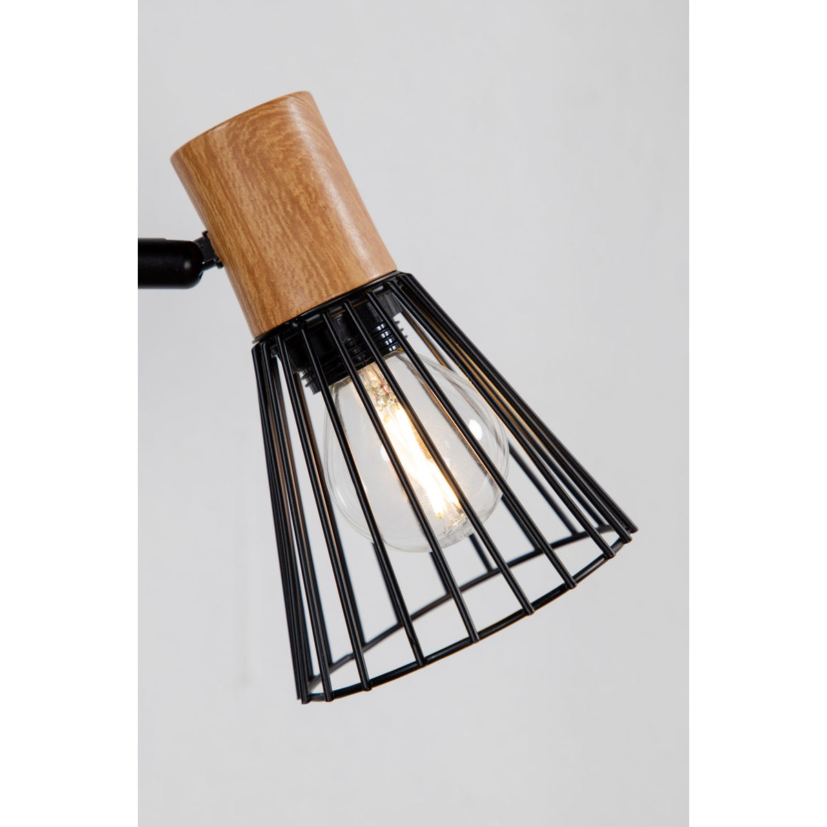 Atticus Golvlampa