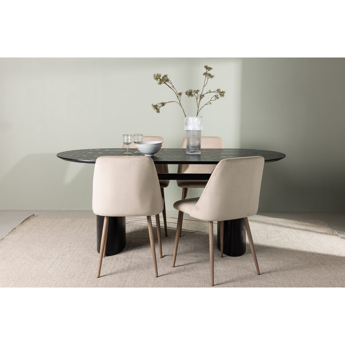 Isolde, Night Oval matgrupp Valnöt, Beige, Svart, 180 x 90