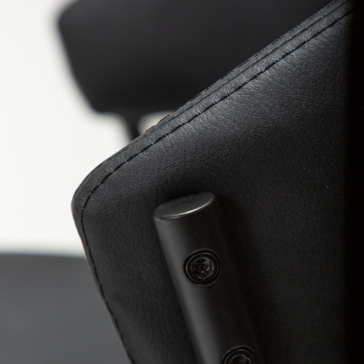 Zone Stol Raven Black Art.Leather