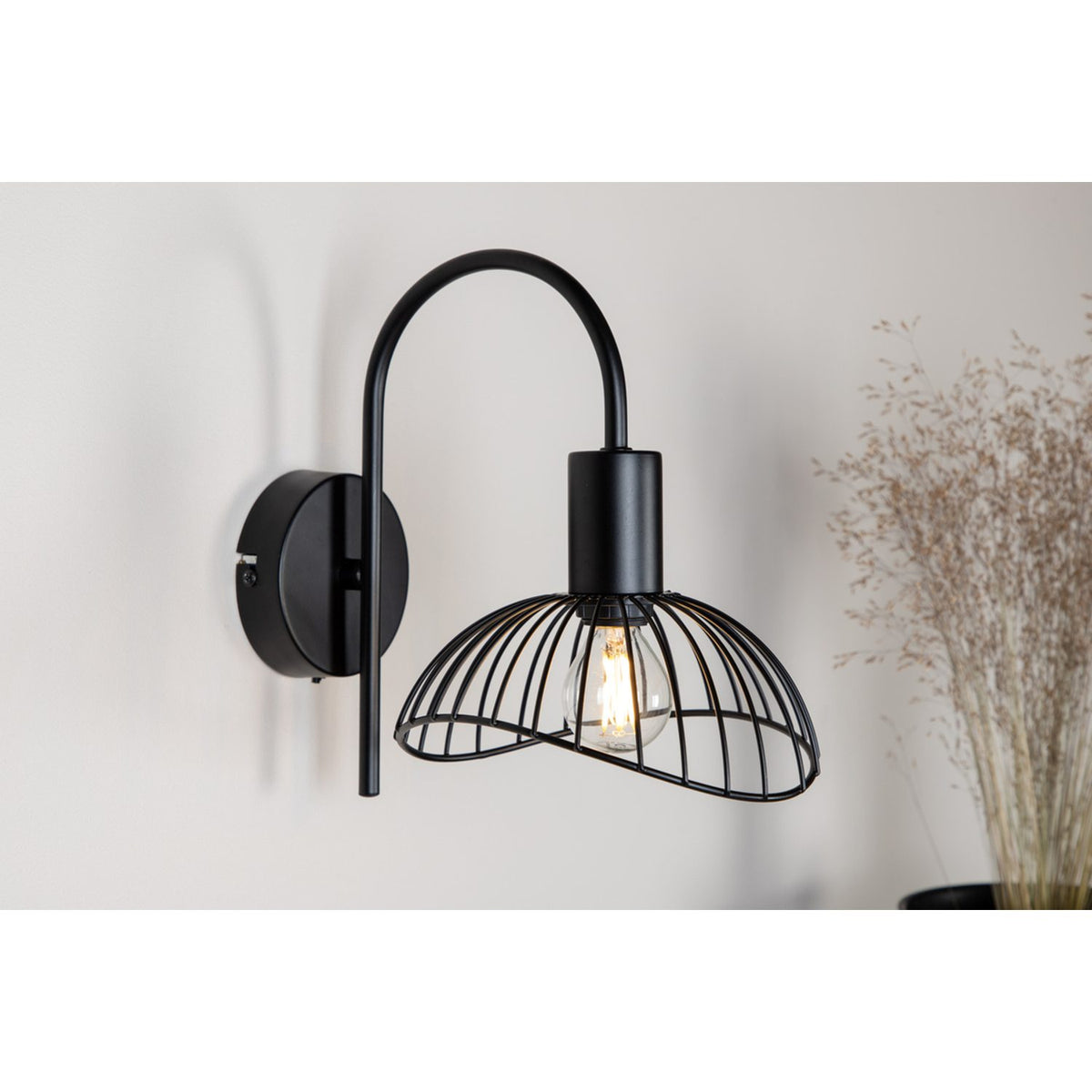 Elsa Vägglampa Svart, U-fäste