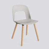 Layout 121 Stol Sky grey, massiv ek med vattenbaserad lack