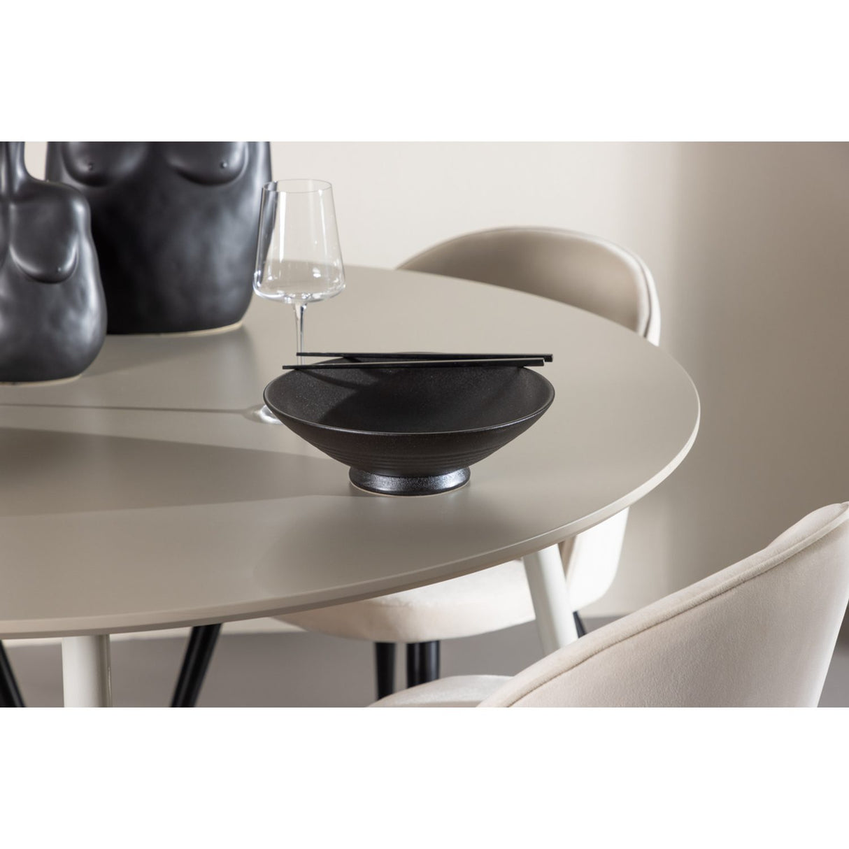 Plaza, Sammet Rund matgrupp Beige,Svart, Beige, ⌀120