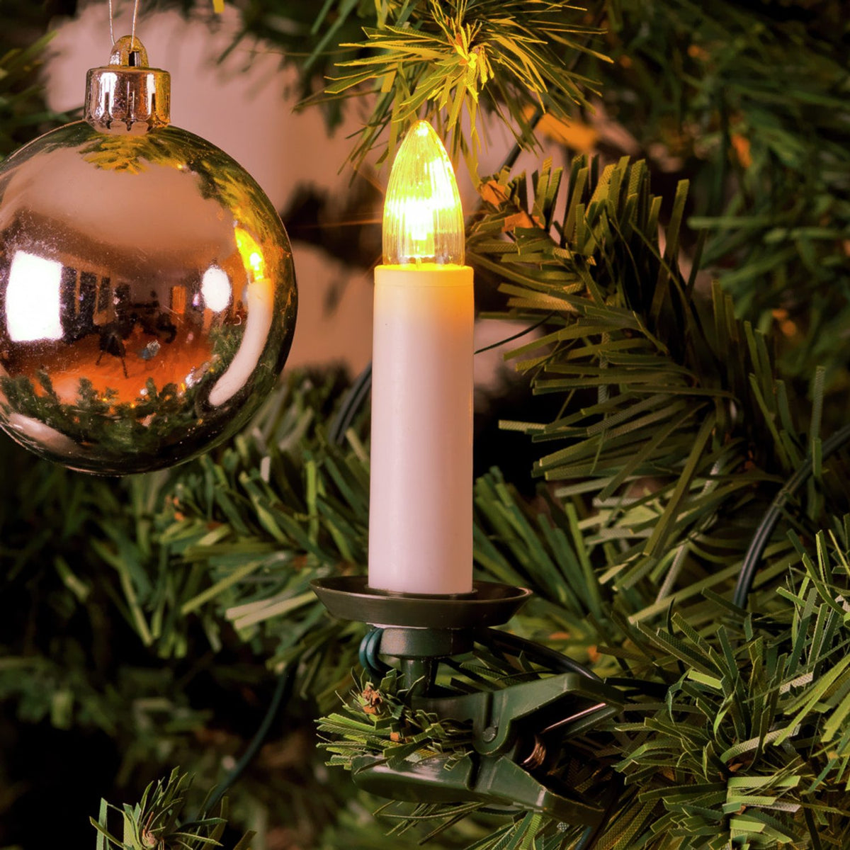 Parallellkopplad LED Varmvit DC Julgransbelysning 25 Lampor (19.2m)