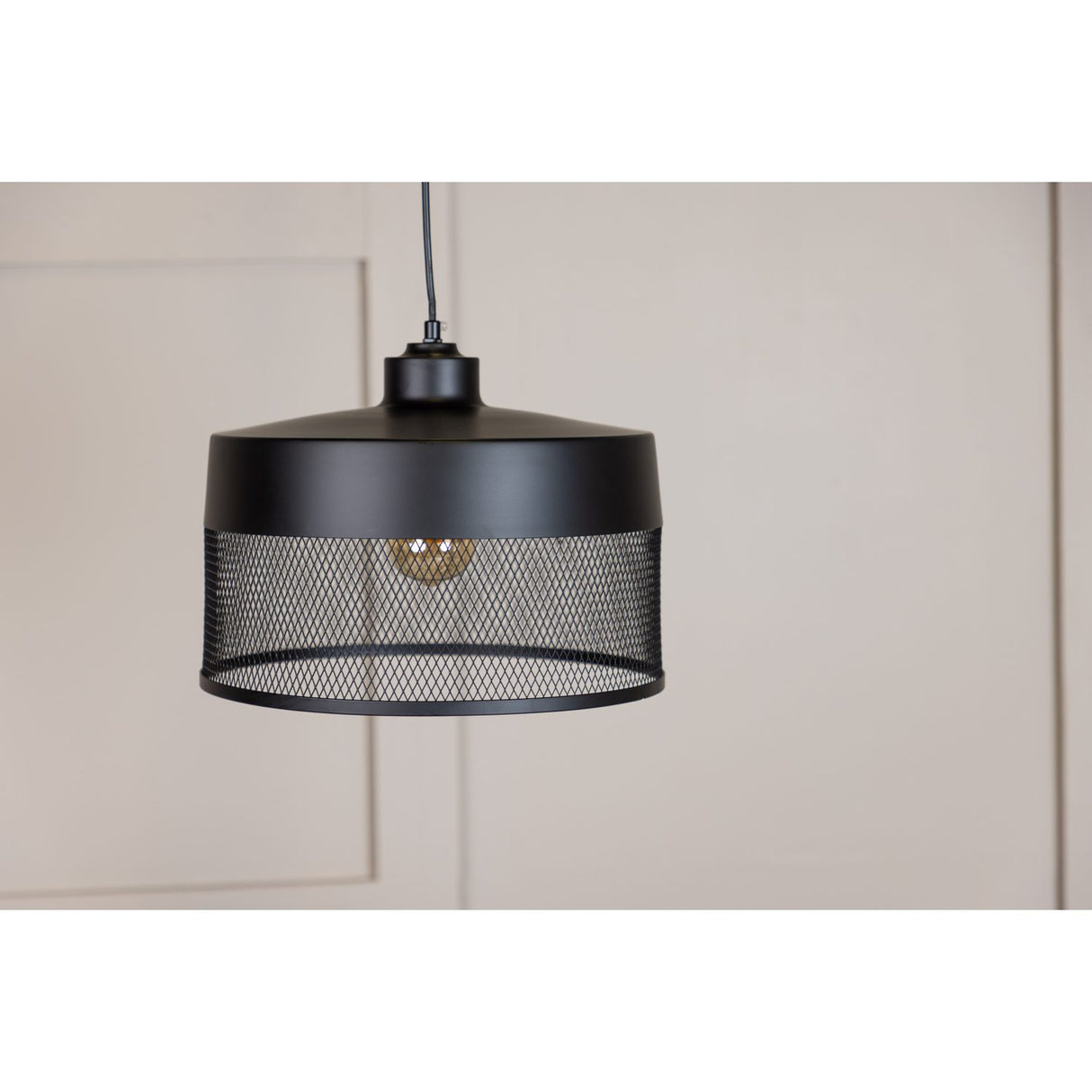 Toulon Taklampa Black, 33x18