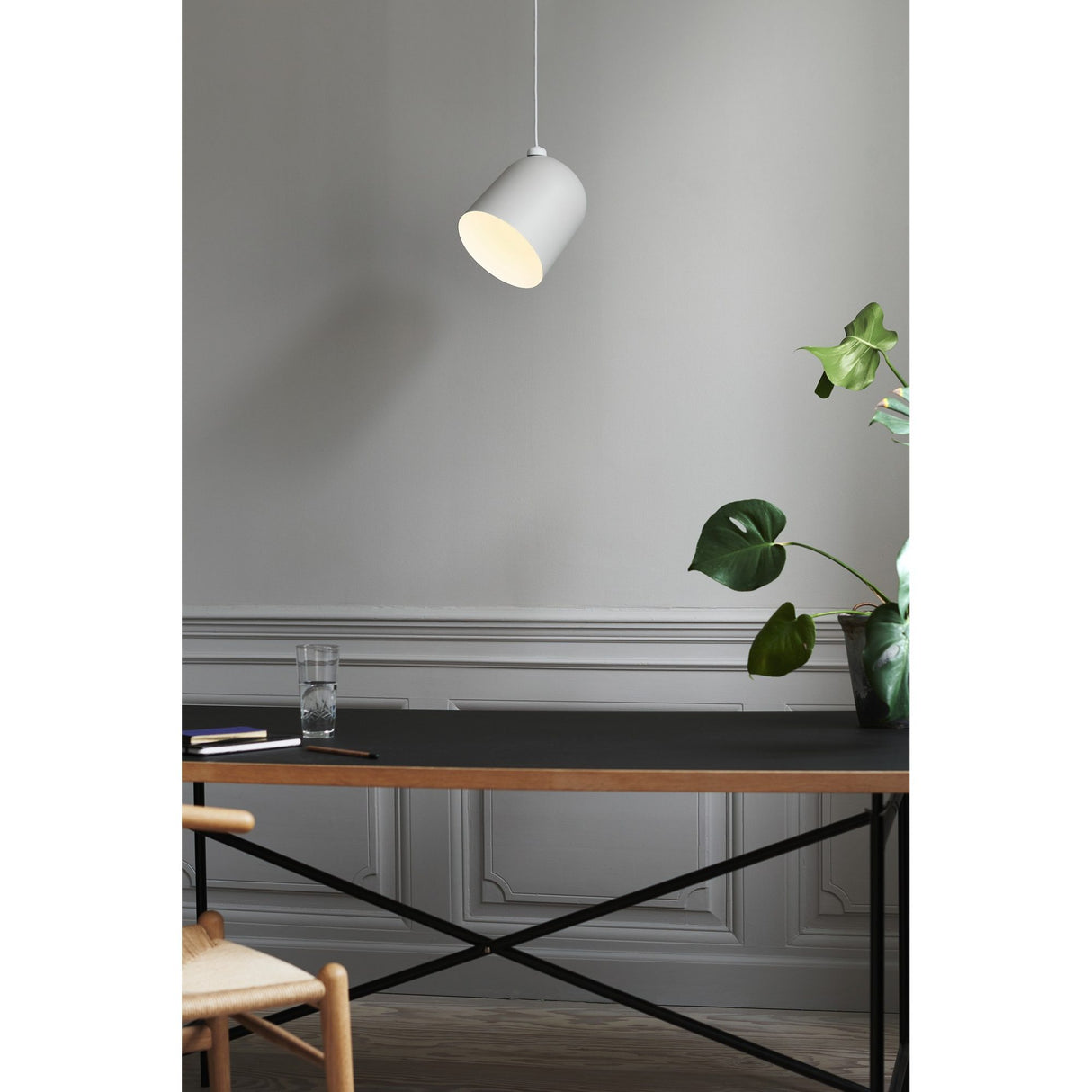 Angle E27 Taklampa Vit/Telegrå