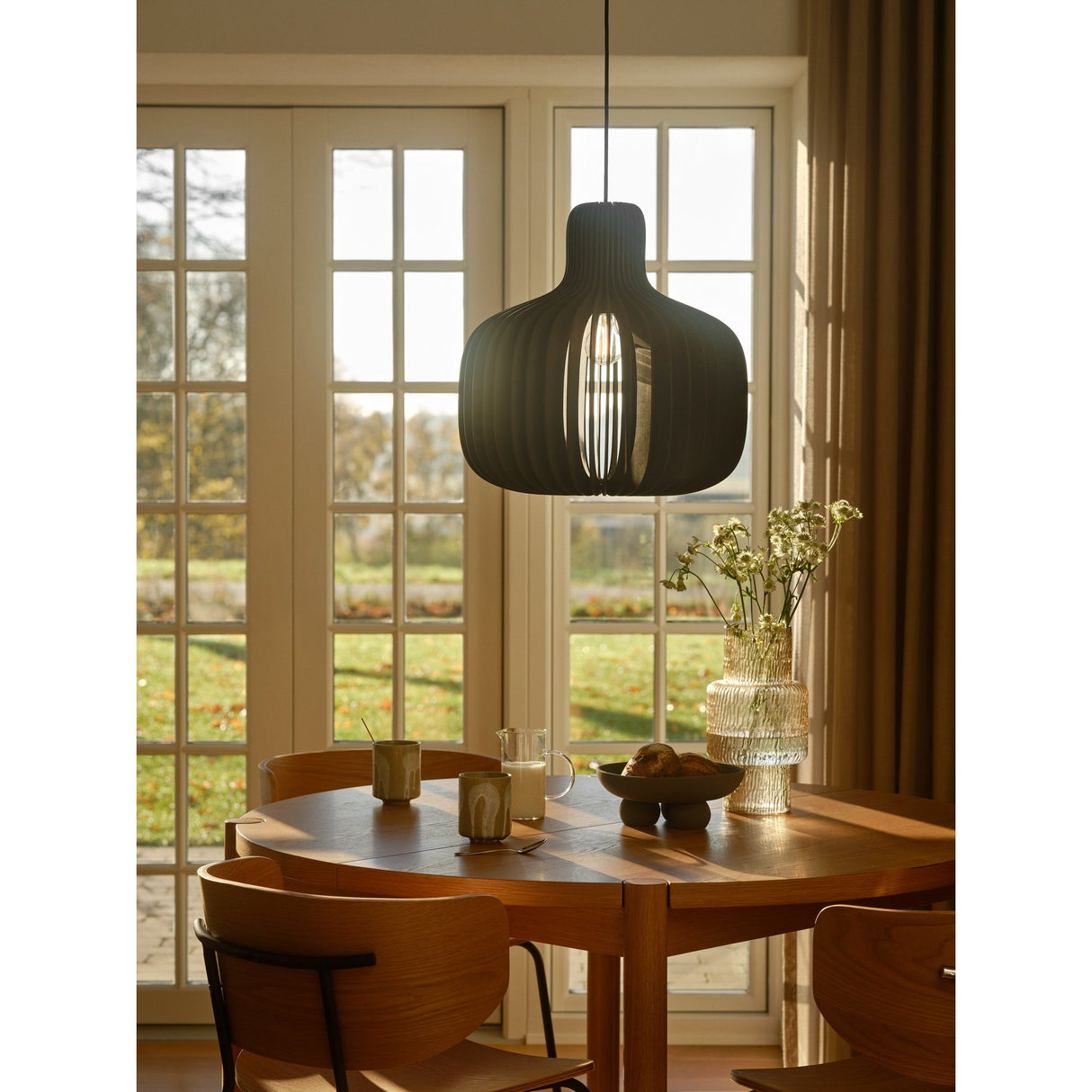 Hazo Taklampa Svart, 43 cm
