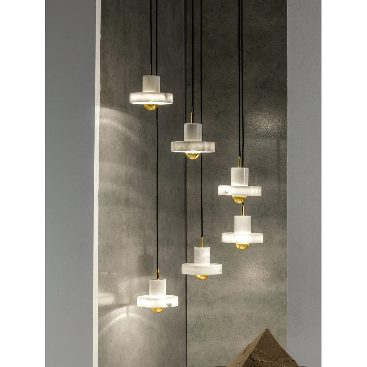 Stone Pendellampa