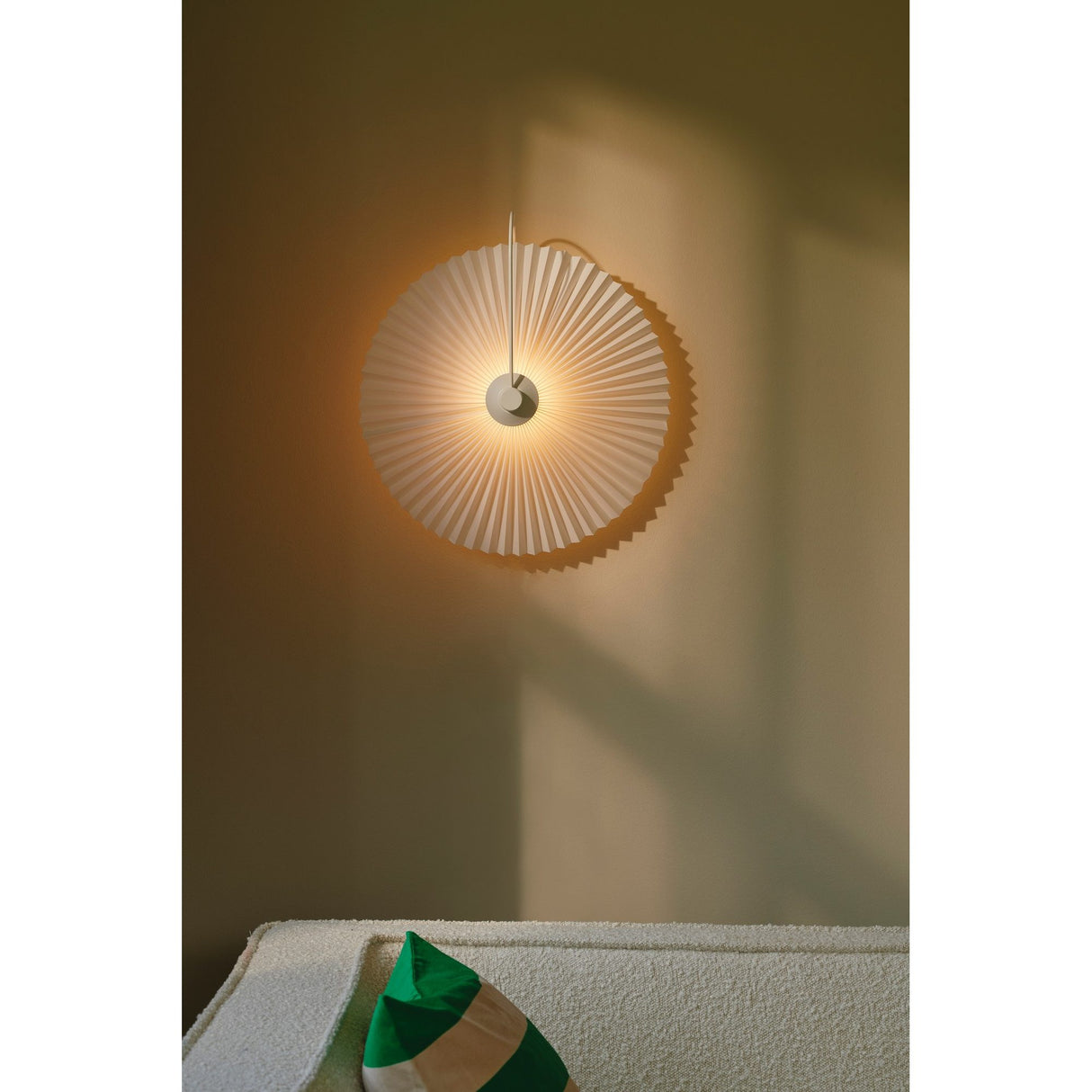 Nadia Vit Vägglampa