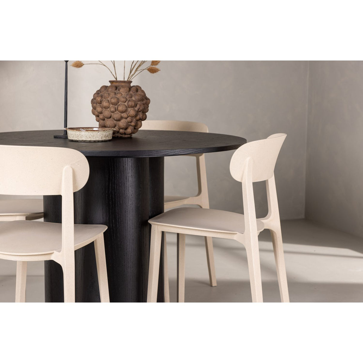 Olivia, Åstol Rund matgrupp Beige, Svart, 4st