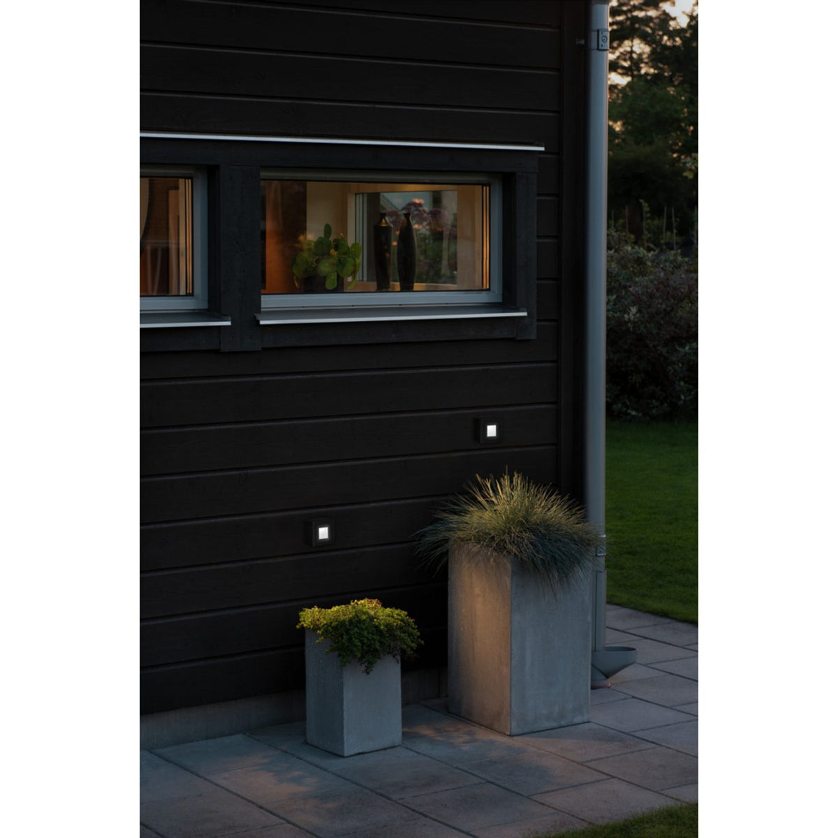 Chieri Liten HP-LED Vägglampa Ute Svart