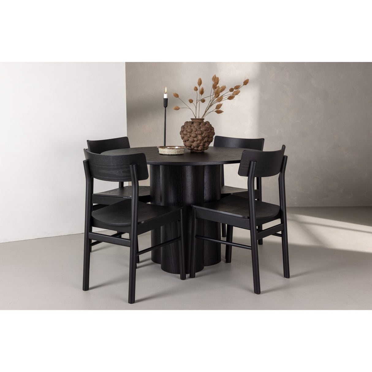 Olivia, Montros Rund matgrupp Svart, Svart, 4st
