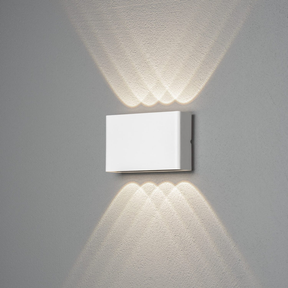 Chieri 2x4 HP-LED Vägglampa Ute Vit