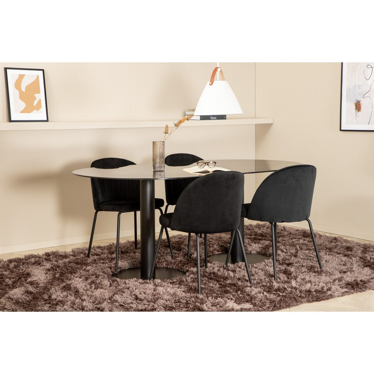Pillan, Wrinkles Oval matgrupp