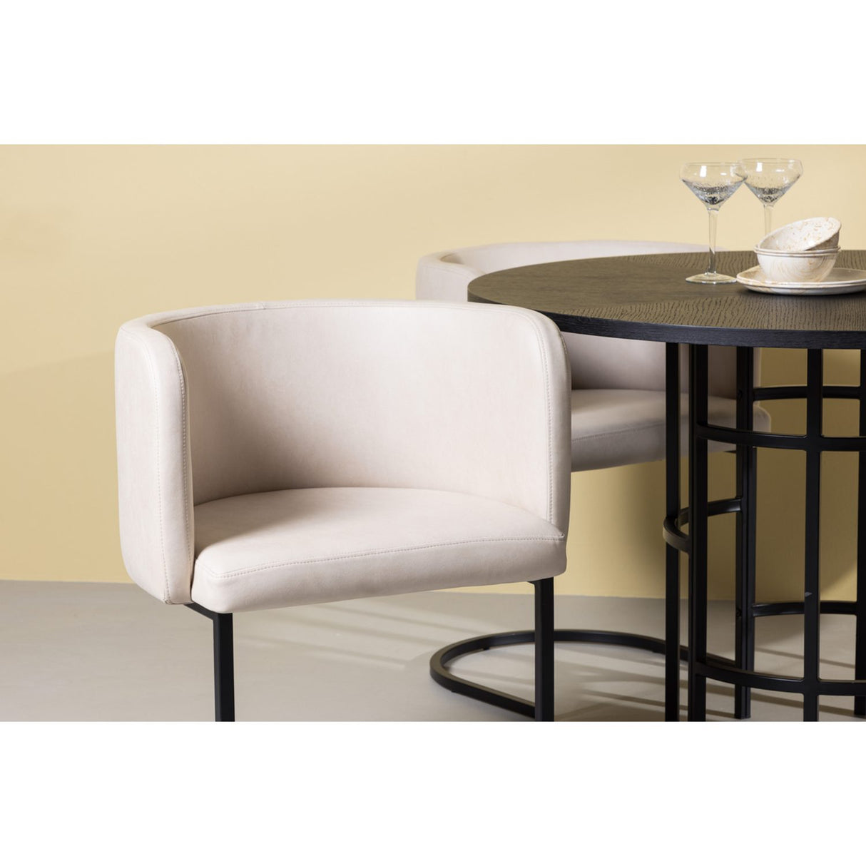 Copenhagen, Simrishamn Rund matgrupp Beige,Svart, Svart, ⌀115