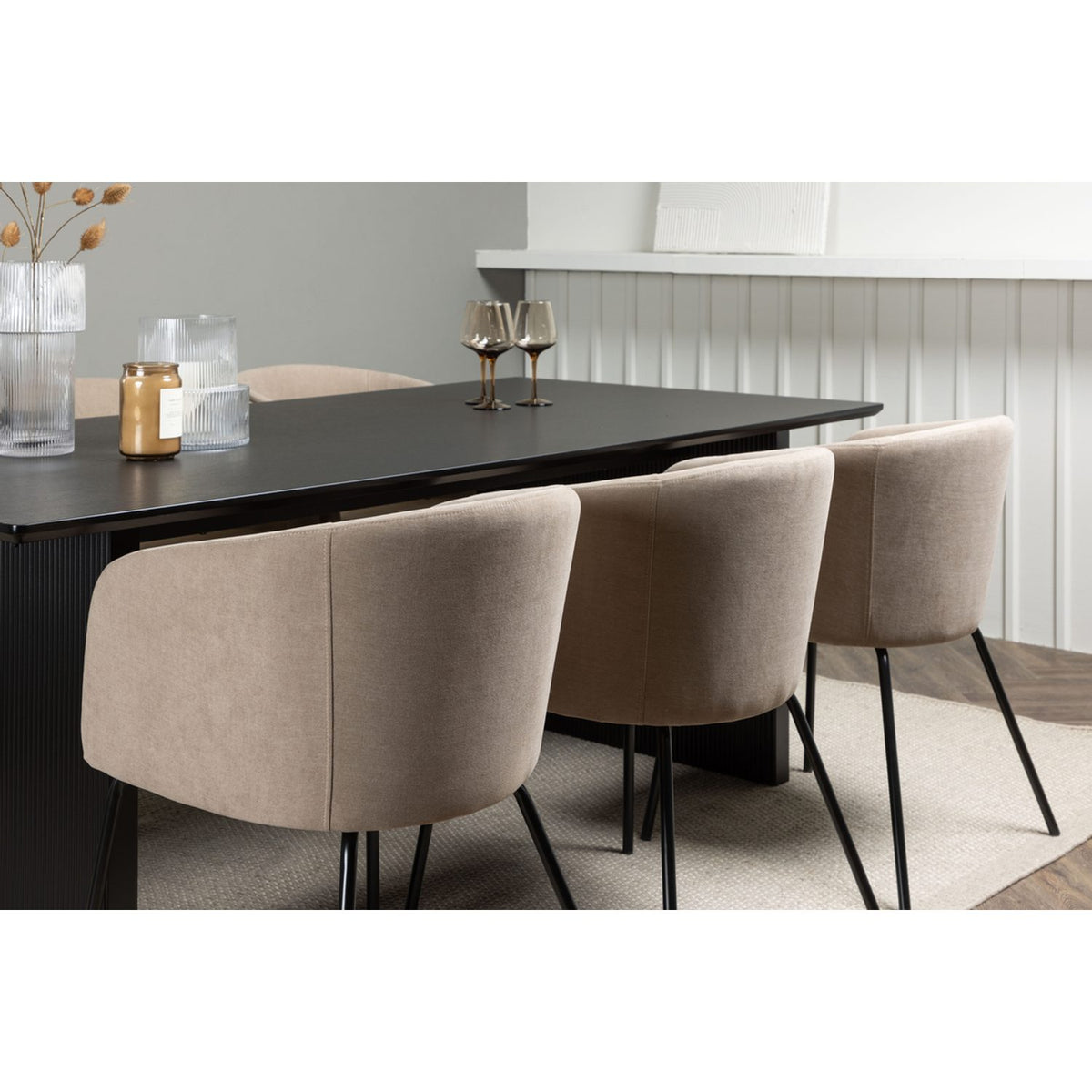 Vail, Berit Rektangulär matgrupp Beige, Svart, Svart, 200 x 100