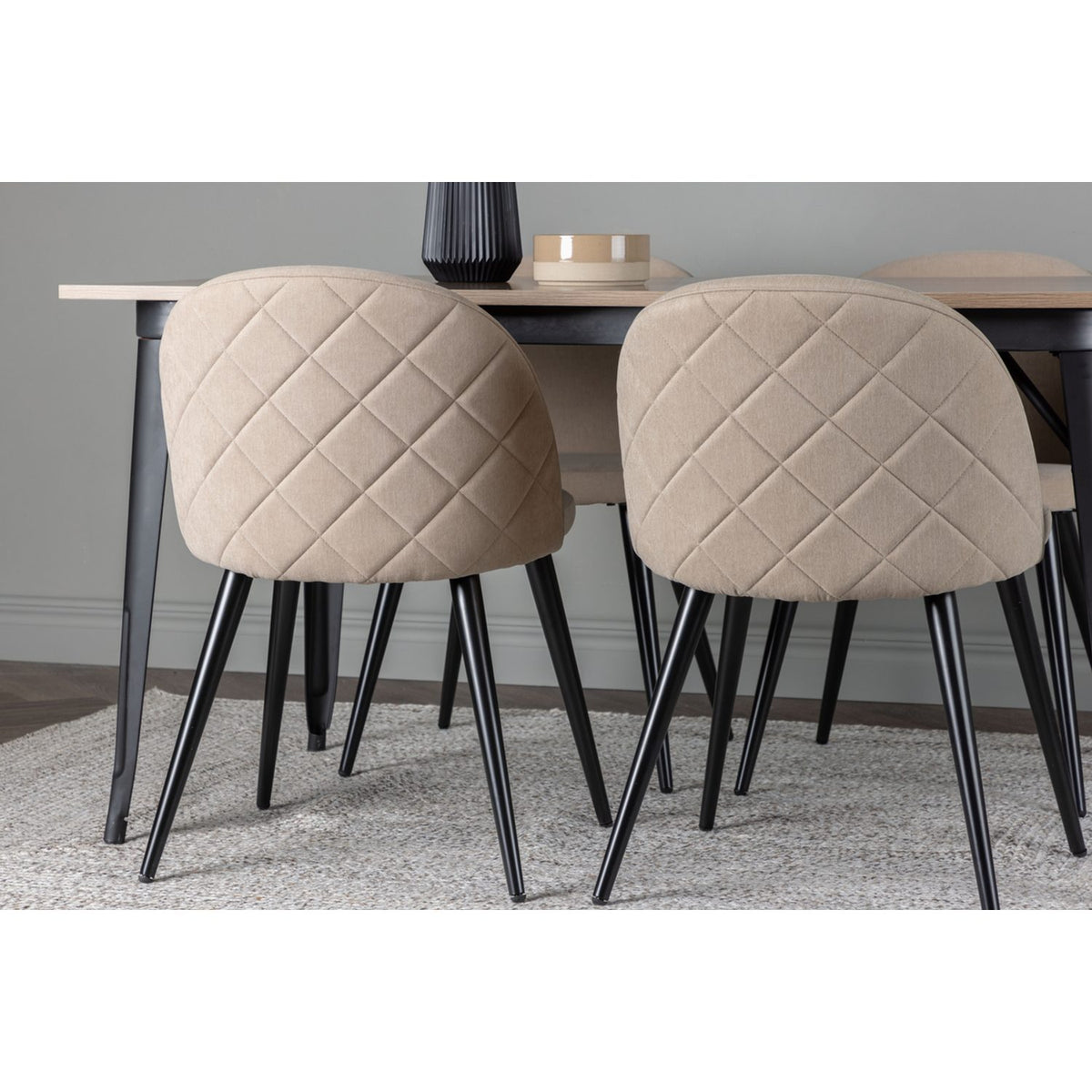 Tempe, Velvet Rektangulär matgrupp Beige, Svart, Valnöt, 140 x 80