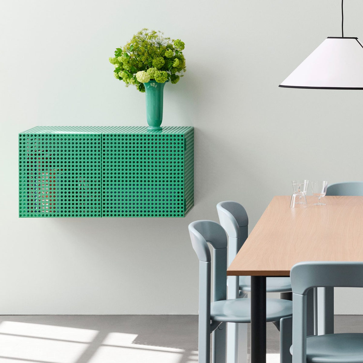 Perforated Cabinet litet 89 × 40 × 45 cm Väggskåp Steel blue
