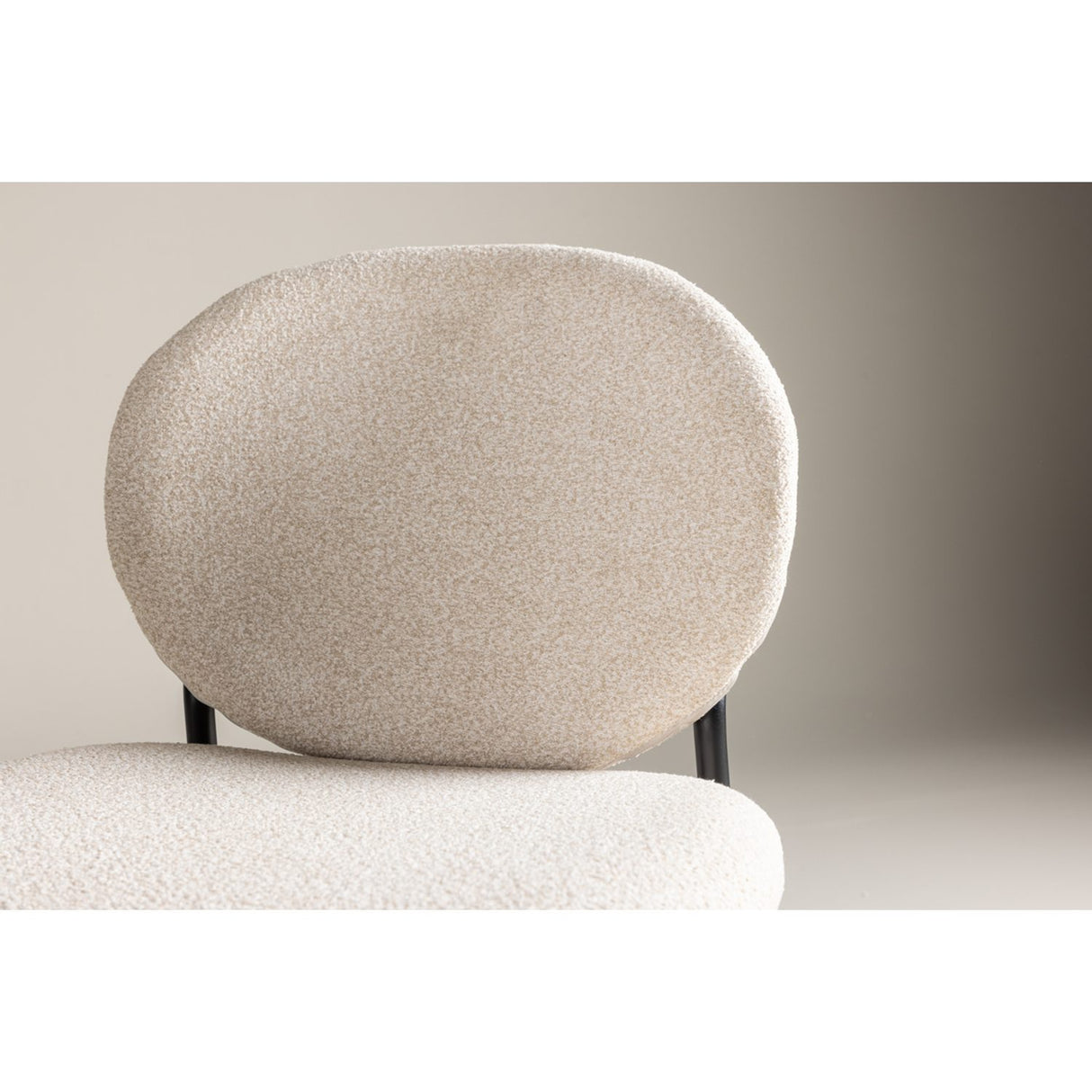 Vault Matstol Beige