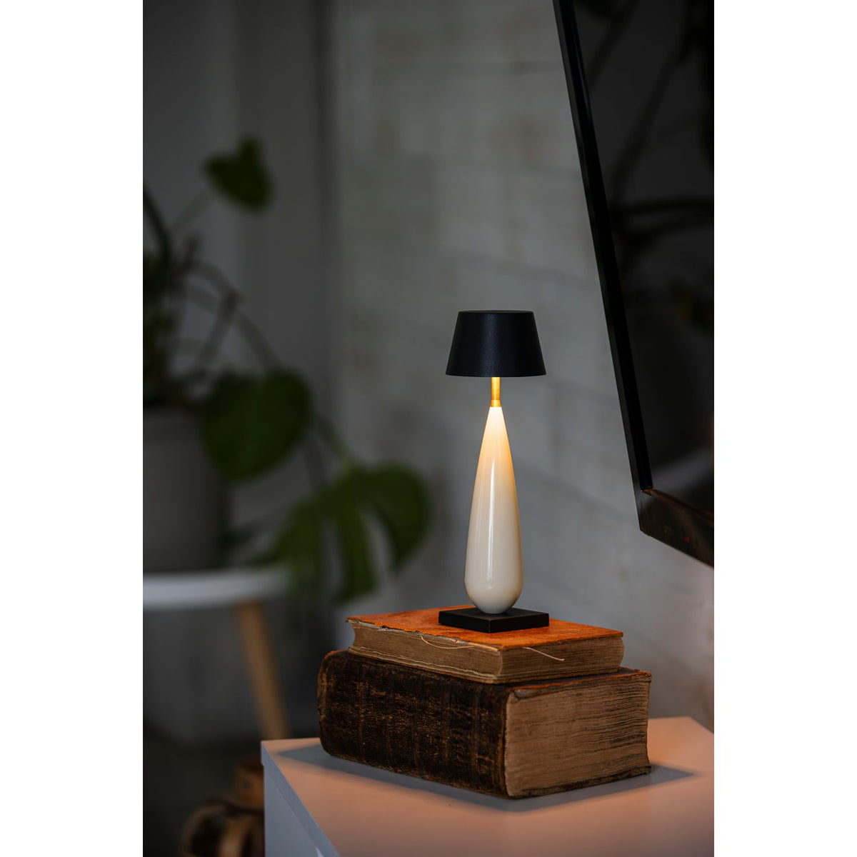 Frejus bordslampa USB Bordslampa Ute/Inne Svart/Gräddvit