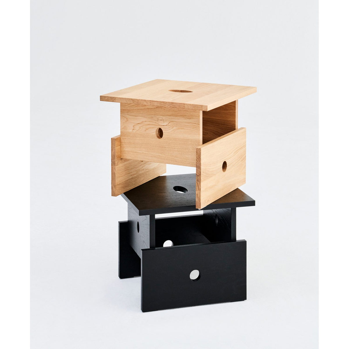 Wood Box 40 × 40 × 35 cm Soffbord Black – ek med vattenbaserad lack