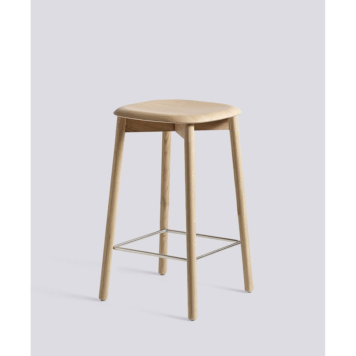 Soft Edge 82 65 cm Barpall ekfaner med vattenbaserad lack, massiv ek med vattenbaserad lack