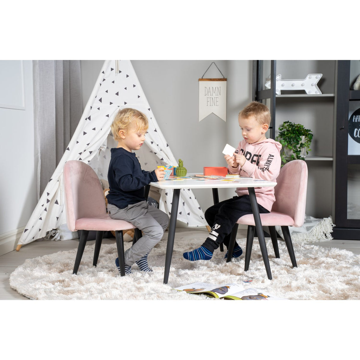 Polar, Velvet Rektangulär matgrupp Svart,Rosa, Svart,Vit, 50 x 80 x 60
