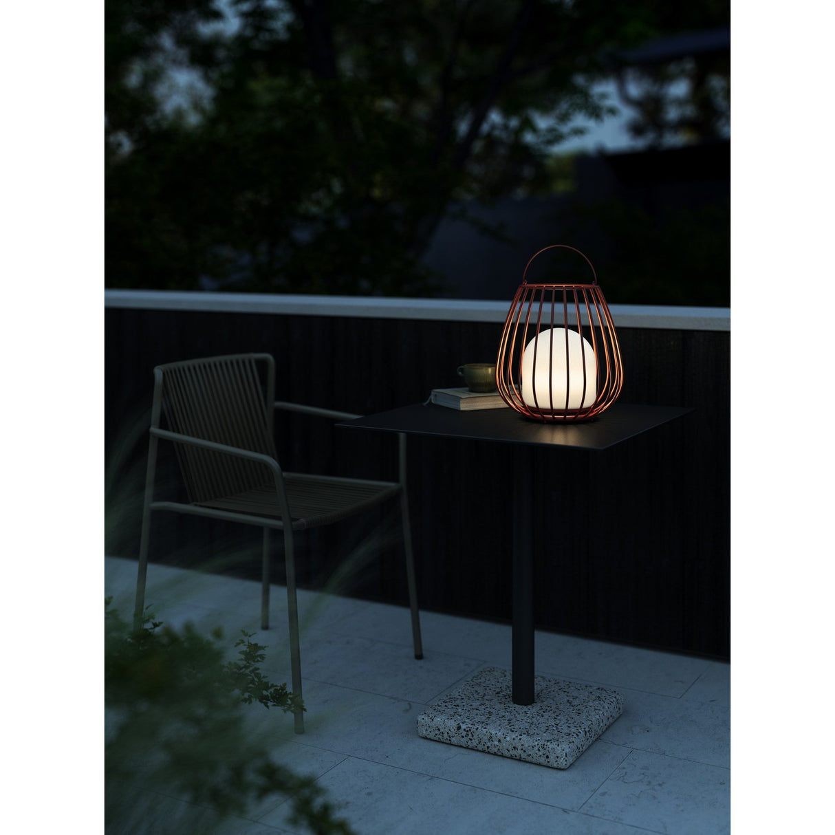 Uppladdningsbar Jim To-Go Bordslampa Röd