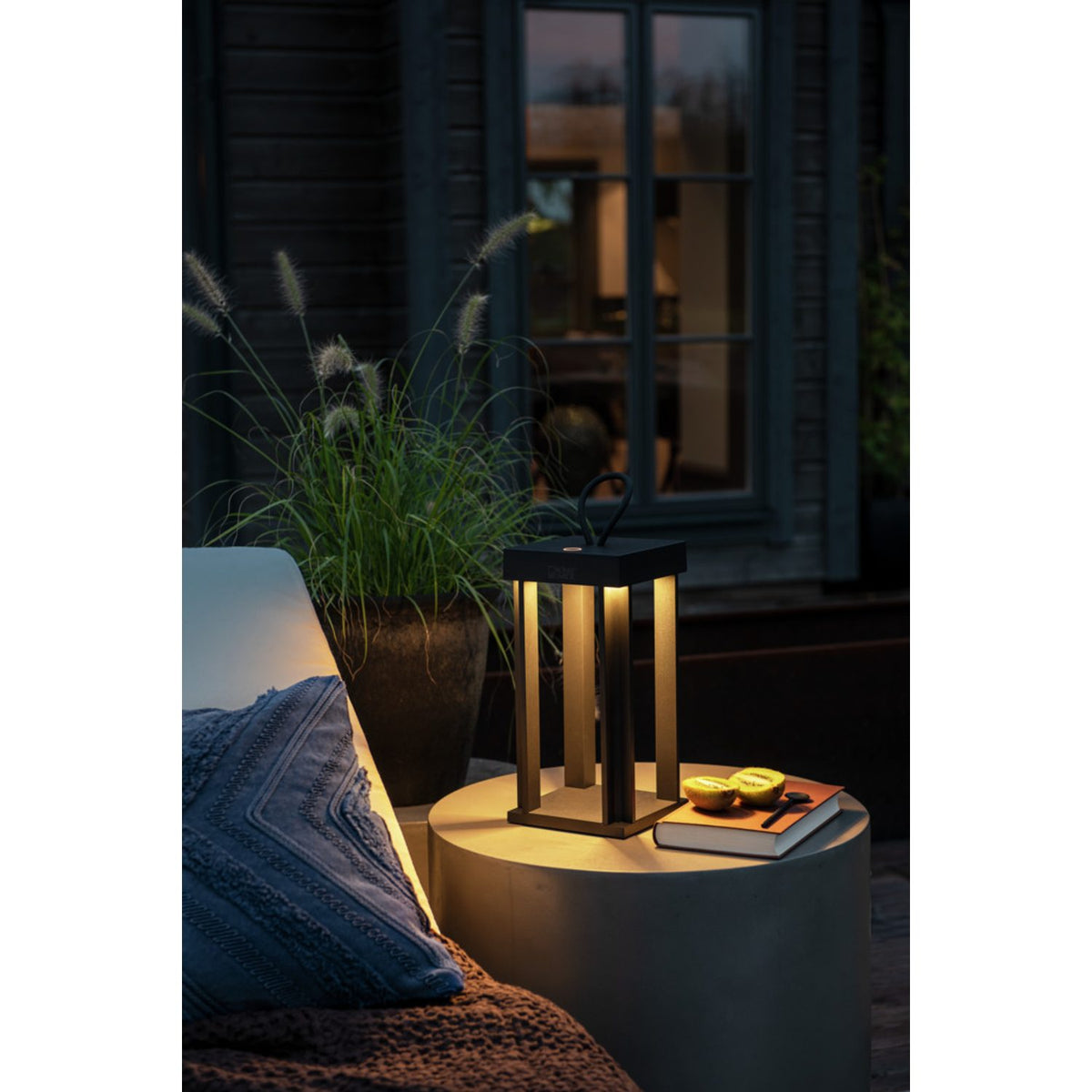 Cannes USB Dimbar 42 cm Lanterna Svart