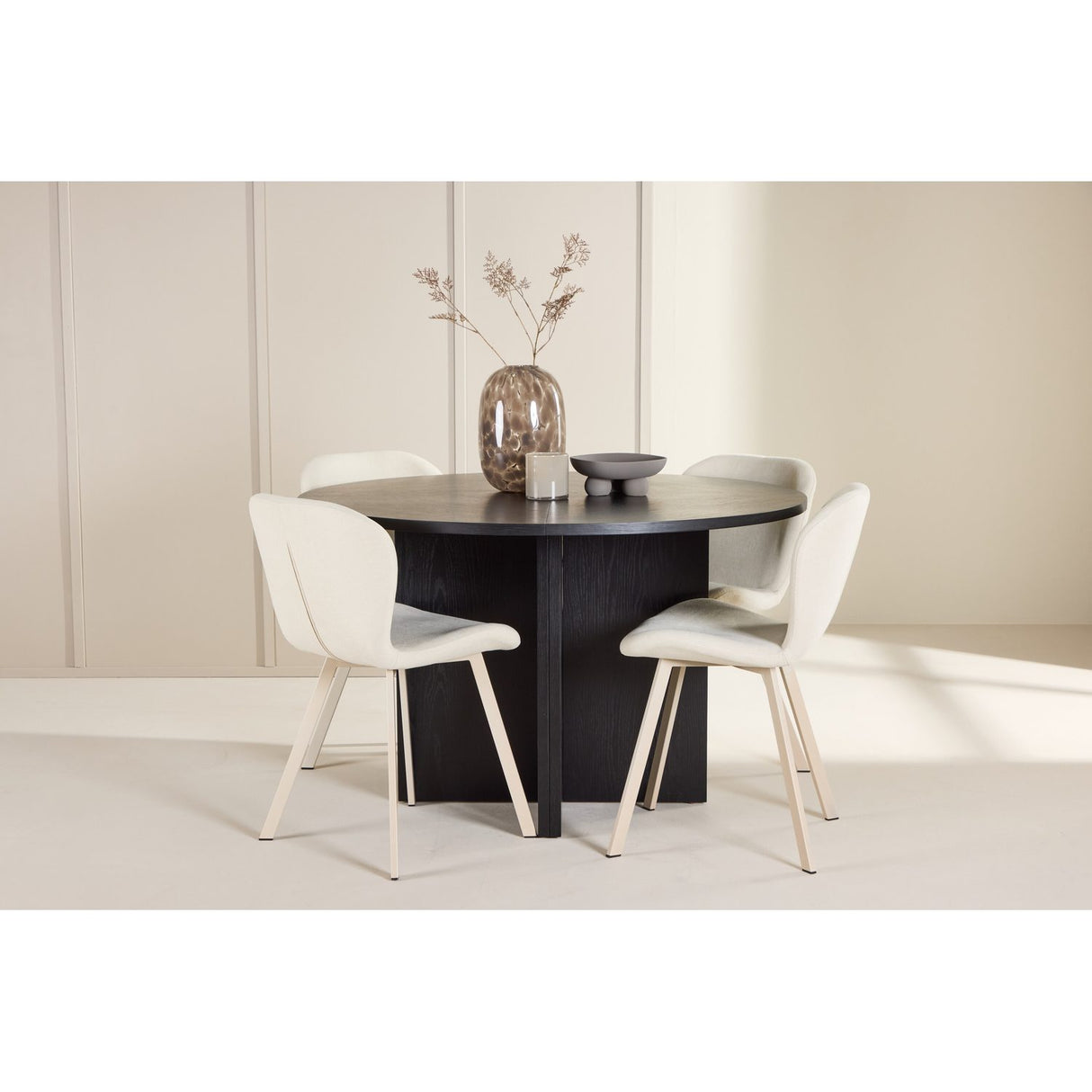 Strada, Lilja Oval matgrupp Beige, Svart, ⌀120