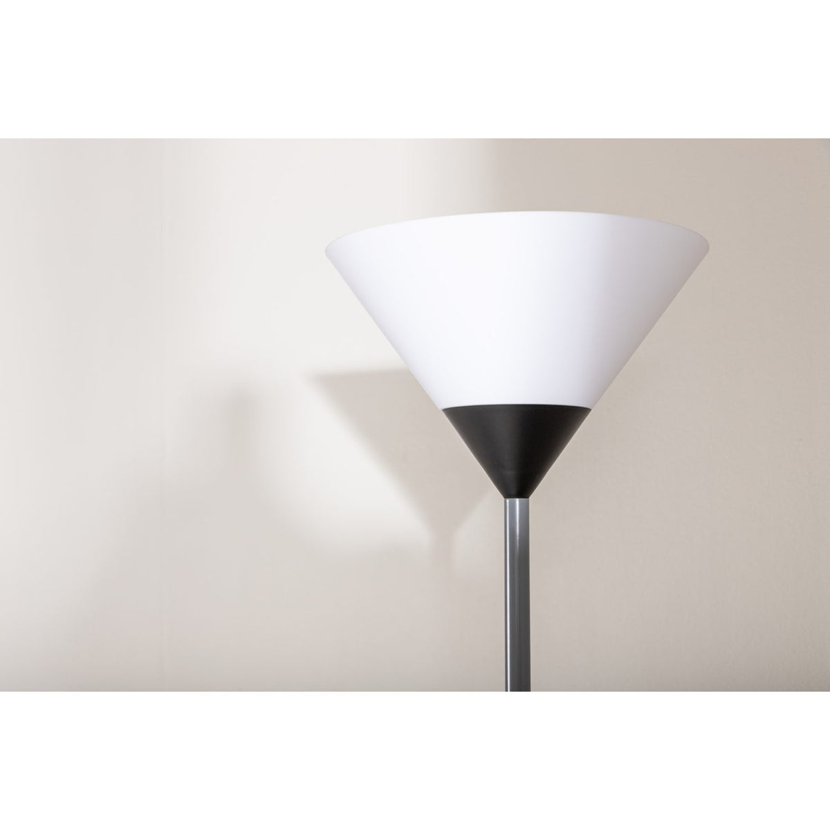 Batang Golvlampa Ljusgrå