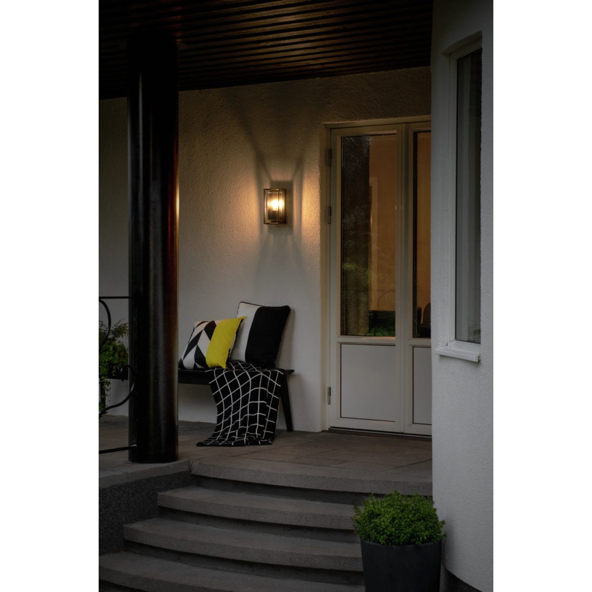 Brindisi E27 Svart/Klarglas Vägglampa Ute