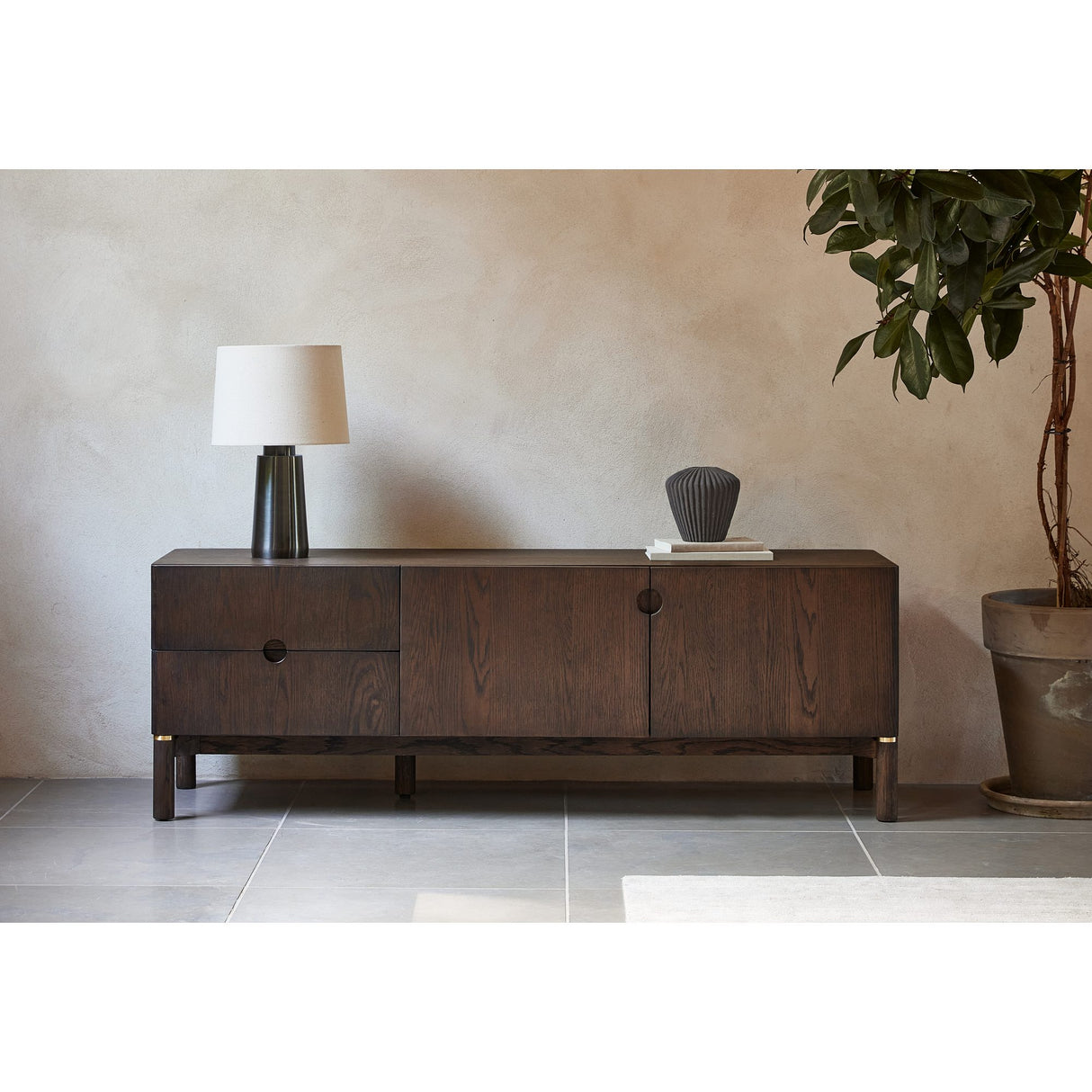 Grant Mediabänk 160 cm Espresso