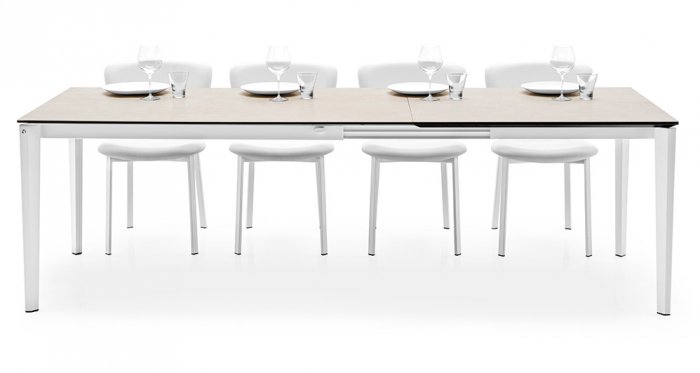 Pentagon Fast Matbord 130 cm